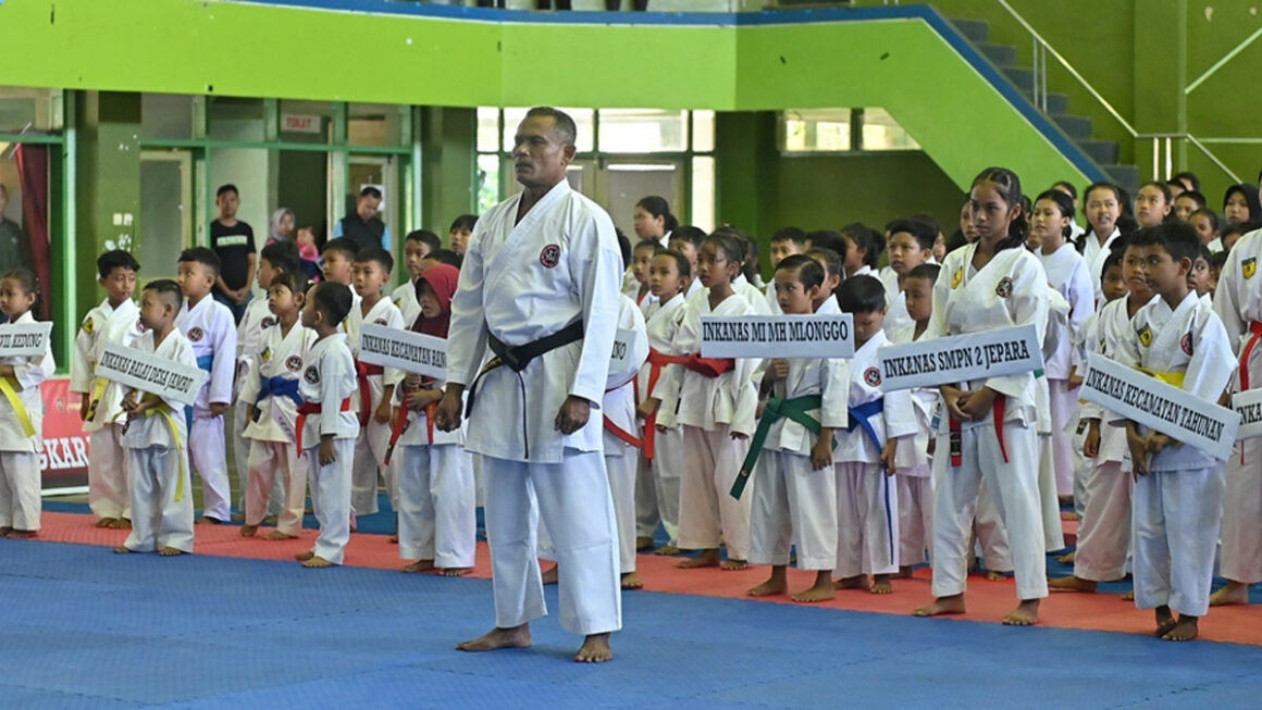 Kejuaraan Karate “Kapolres Jepara Cup VI” Mencari Bibit Atlet Berprestasi