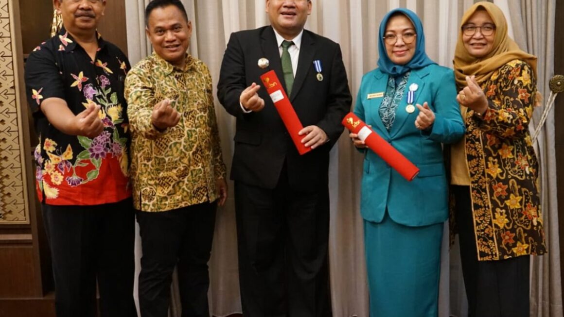 Puncak Harganas 2023 Di Palembang, Bupati Blora Terima Penghargaan